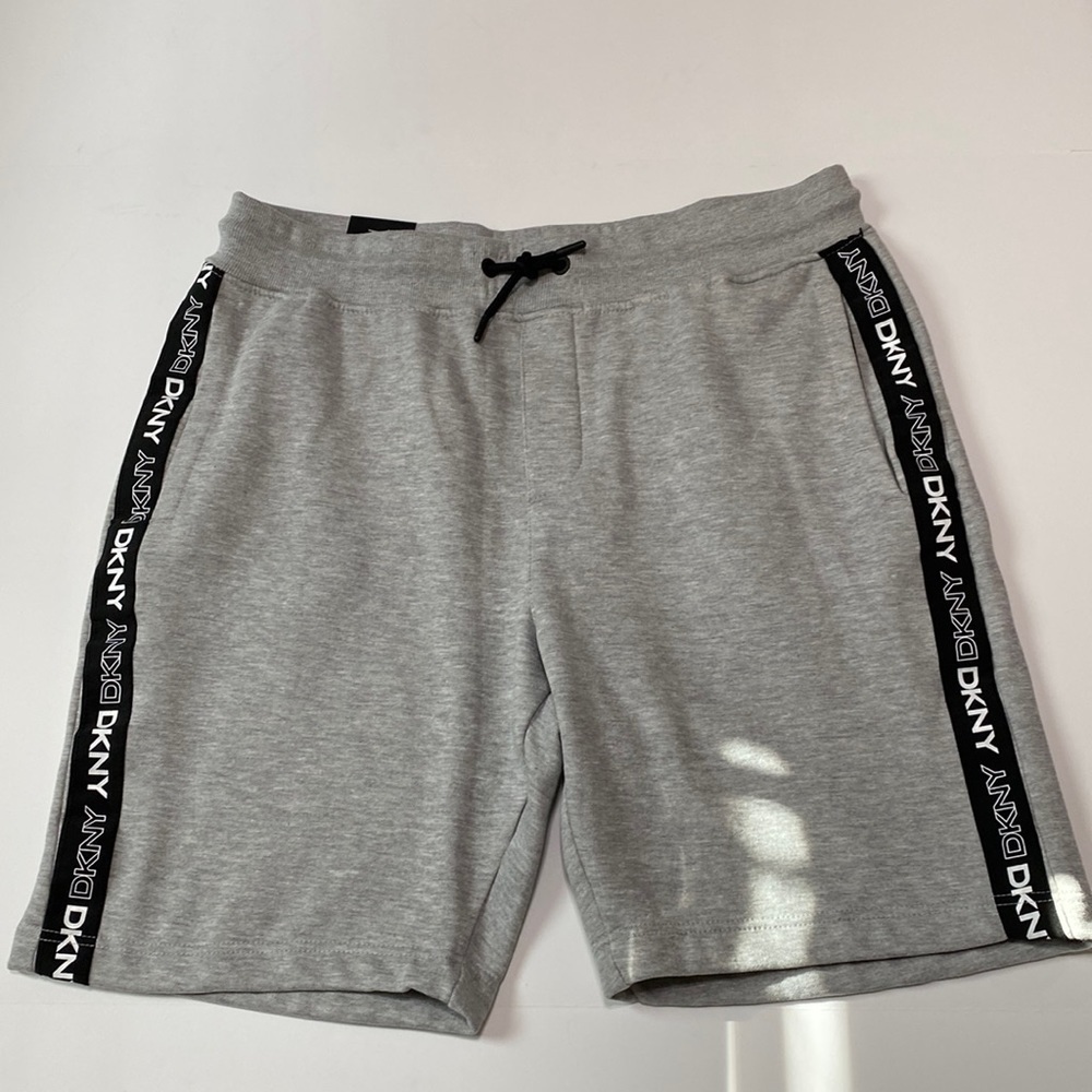 DKNY NWT Logo Short